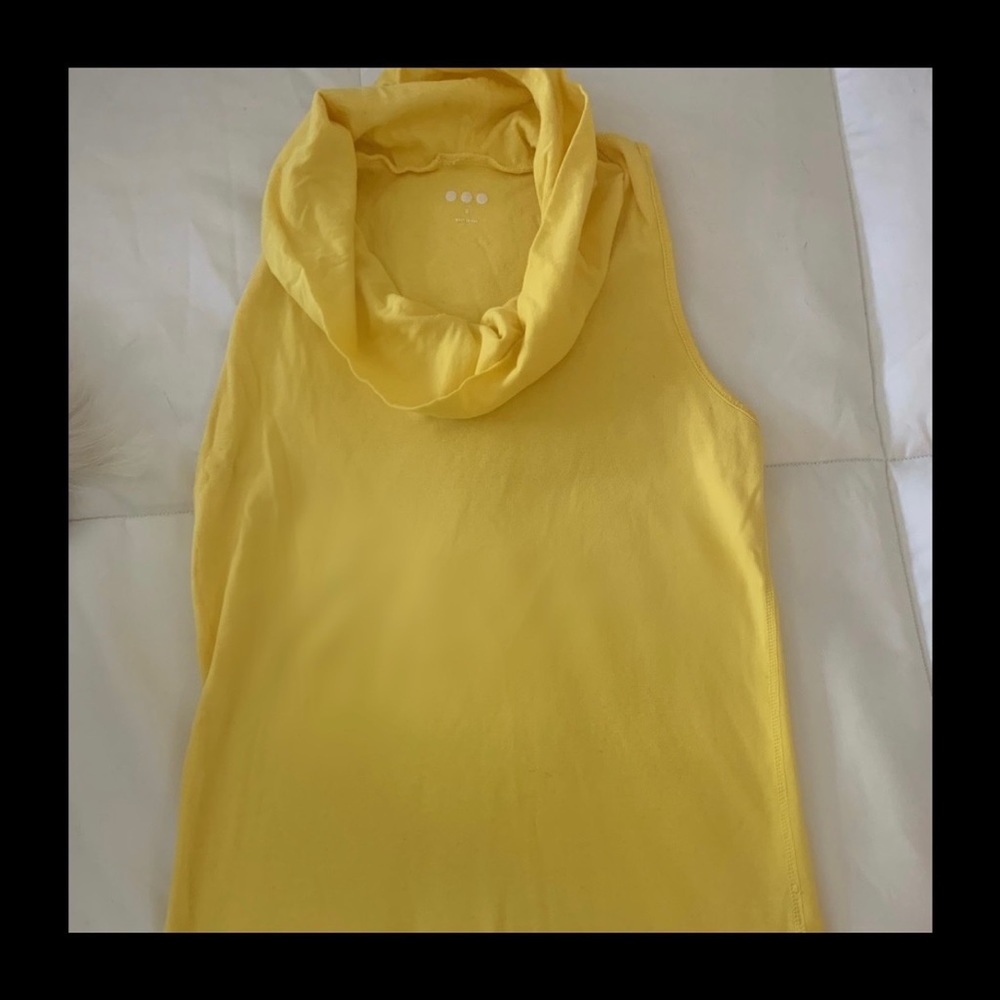 THREE DOTS sleeveless cowl